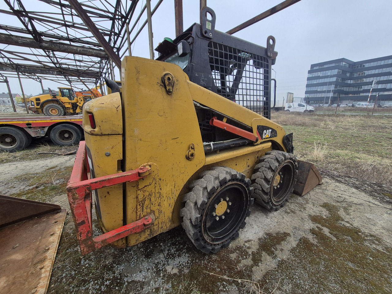 CATERPILLAR 216B3 - Smykový nakladač: obrázek 5 CATERPILLAR 216B3 - Smykový nakladač: obrázek 5