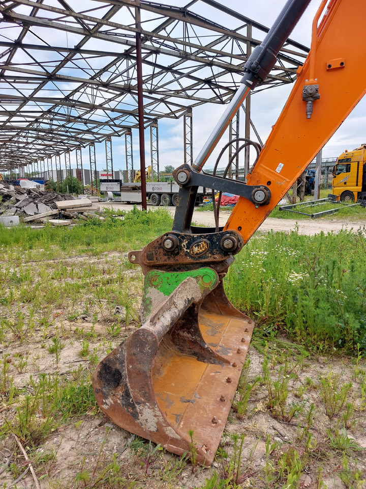 Pásové rýpadlo DOOSAN DX140LC-5: obrázek 10