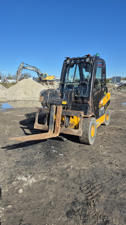 JCB TLT35D 2WD - Dieselový vysokozdvižný vozík: obrázek 2 JCB TLT35D 2WD - Dieselový vysokozdvižný vozík: obrázek 2