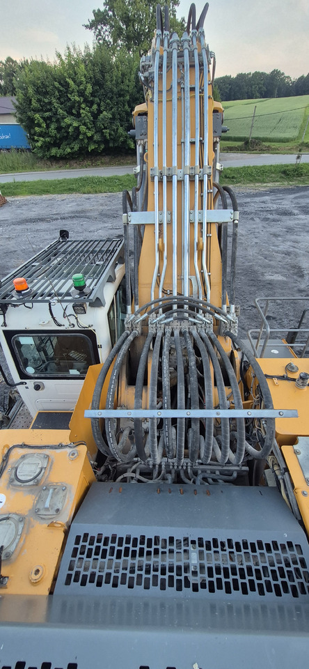 Pásové rýpadlo LIEBHERR R976 HD: obrázek 15
