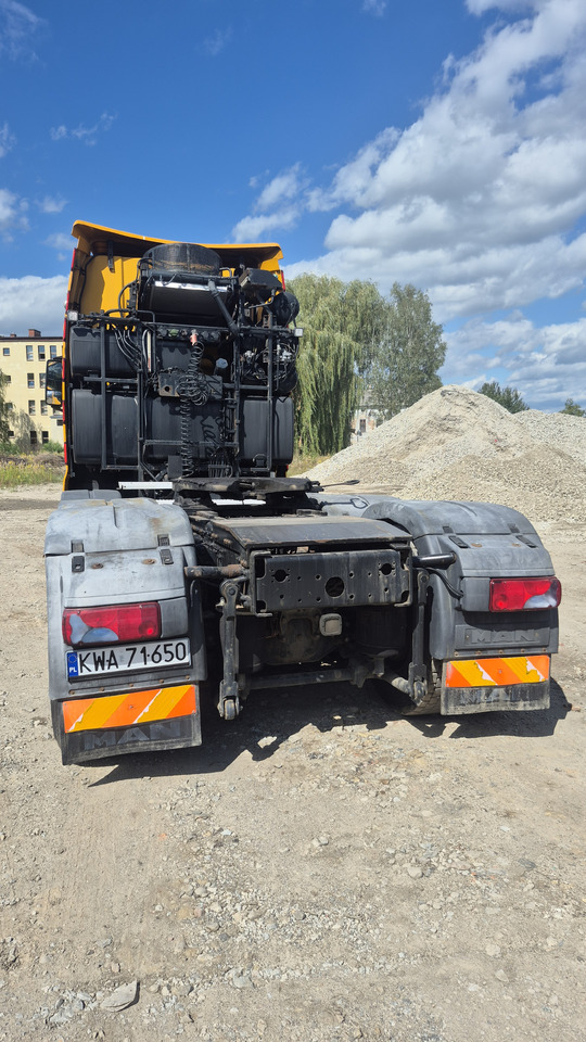 MAN TGX 41.680 - Tahač: obrázek 5 MAN TGX 41.680 - Tahač: obrázek 5