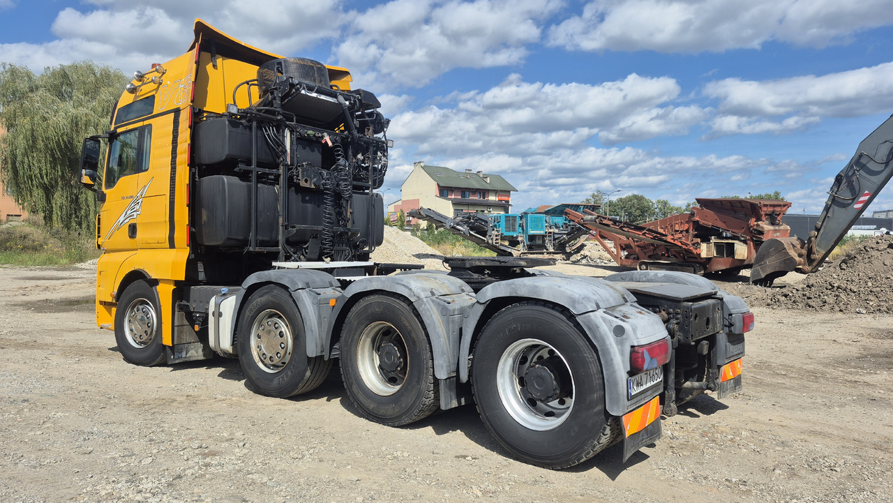 MAN TGX 41.680 - Tahač: obrázek 4 MAN TGX 41.680 - Tahač: obrázek 4