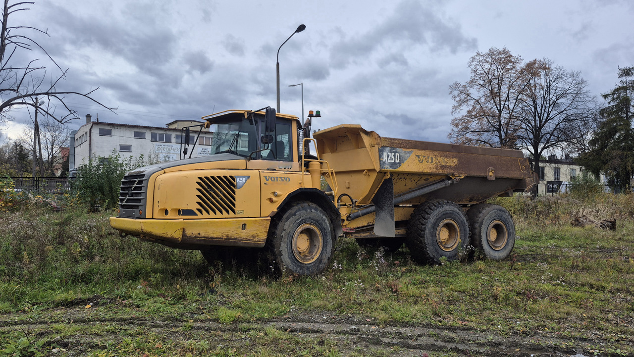 VOLVO A25D - Kloubový sklápěč: obrázek 2 VOLVO A25D - Kloubový sklápěč: obrázek 2