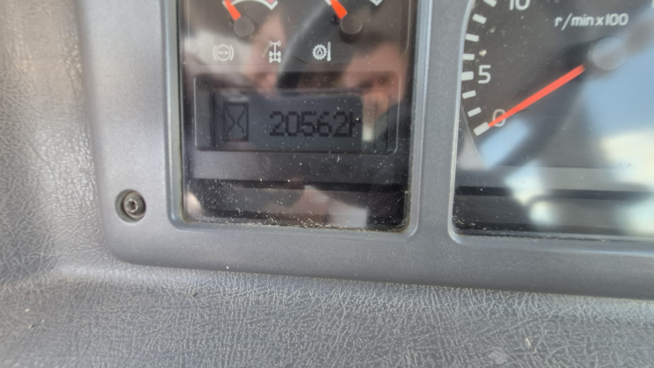 Kloubový sklápěč VOLVO A30D: obrázek 15