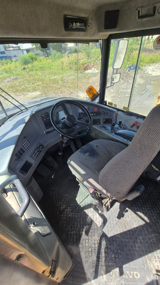 Kloubový sklápěč VOLVO A30D: obrázek 14