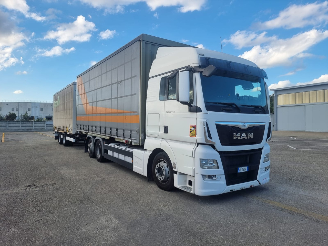 AUTOCARRO PORTACASSE - 2016 - 781000 km MAN TGX 26.440 6x2 - Plachtový nákladní auto, Plachtový přívěs: obrázek 1 AUTOCARRO PORTACASSE - 2016 - 781000 km MAN TGX 26.440 6x2 - Plachtový nákladní auto, Plachtový přívěs: obrázek 1