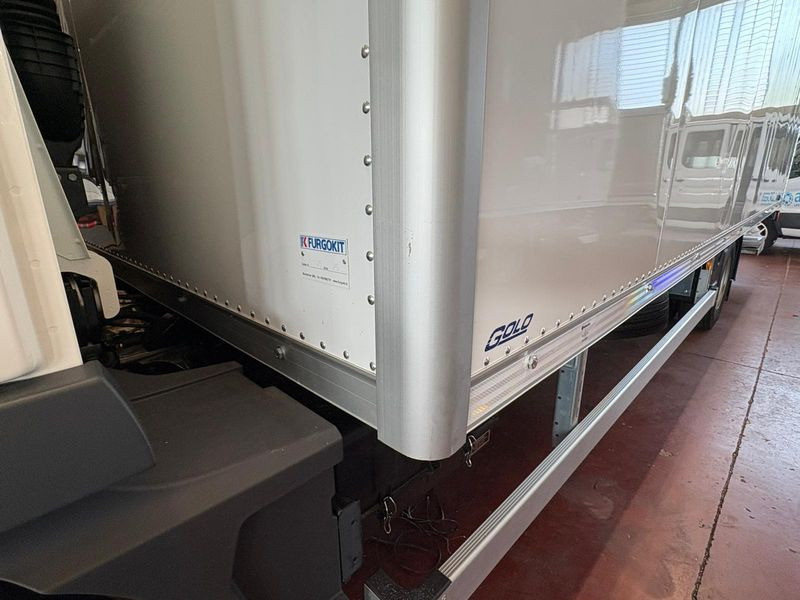 Skříňový nákladní auto CUBO CON PEDANA 4x2 250hp MAN TGL 12.250 4x2 BL CH: obrázek 10