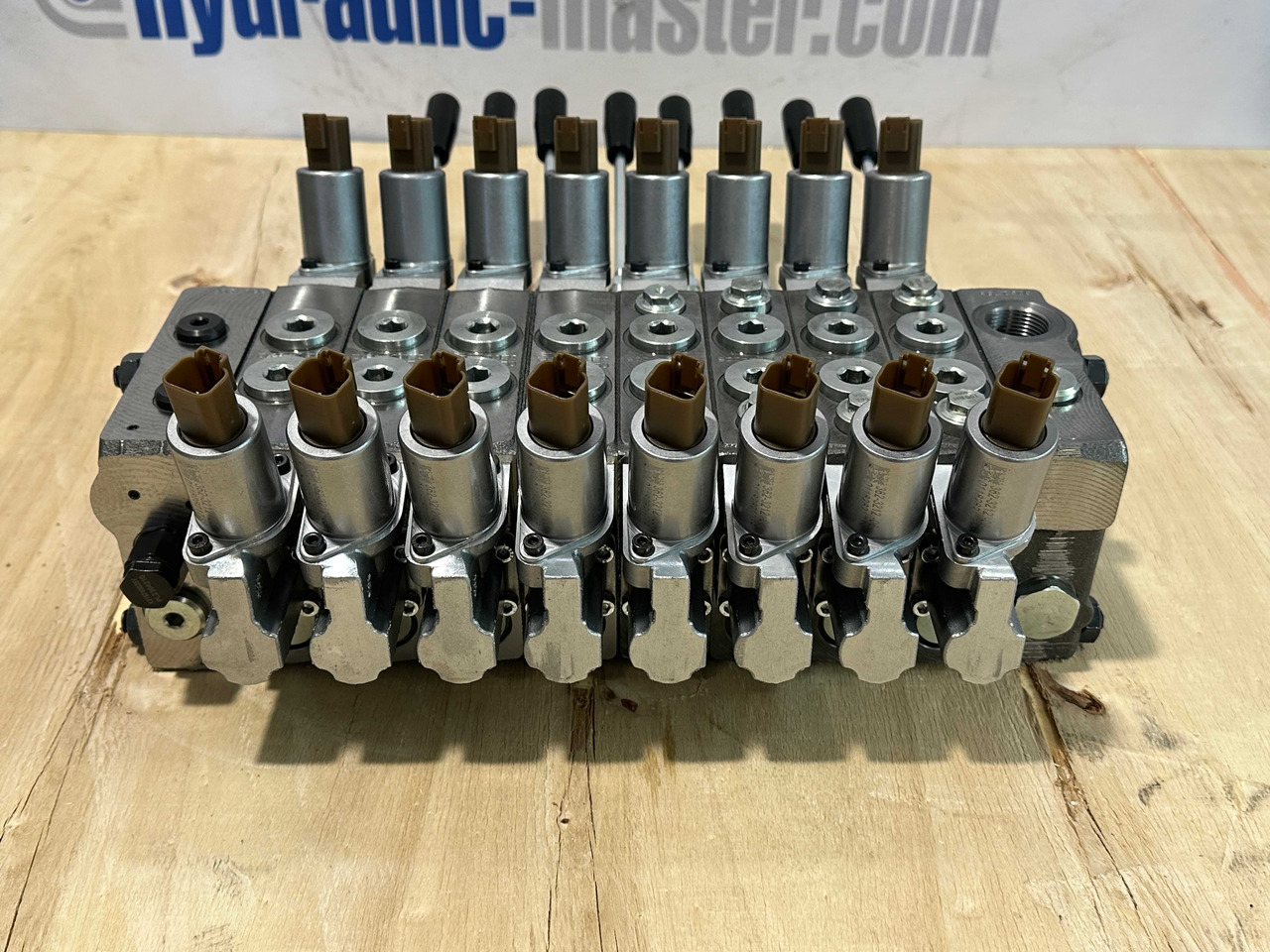 Valve Walvoil DPX100 MKG, Palfinger, Fassi, Hiab - Vyvážecí přívěs: obrázek 2 Valve Walvoil DPX100 MKG, Palfinger, Fassi, Hiab - Vyvážecí přívěs: obrázek 2