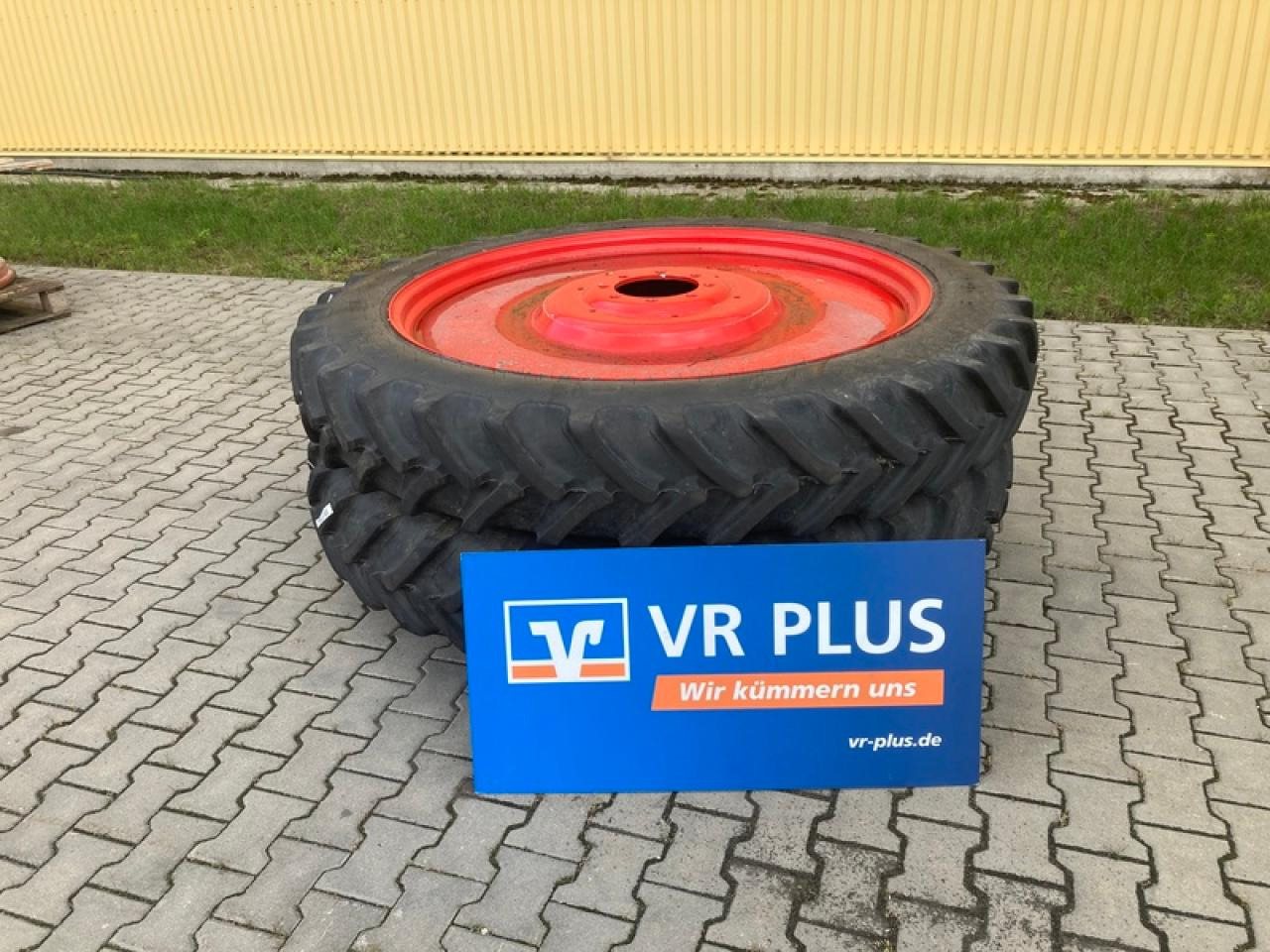 Alliance 300/95R52 - Pneumatiky: obrázek 1 Alliance 300/95R52 - Pneumatiky: obrázek 1