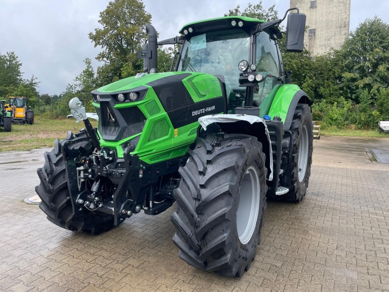 Deutz-Fahr 6170 POWERSHIFT AKTION - Traktor: obrázek 1 Deutz-Fahr 6170 POWERSHIFT AKTION - Traktor: obrázek 1