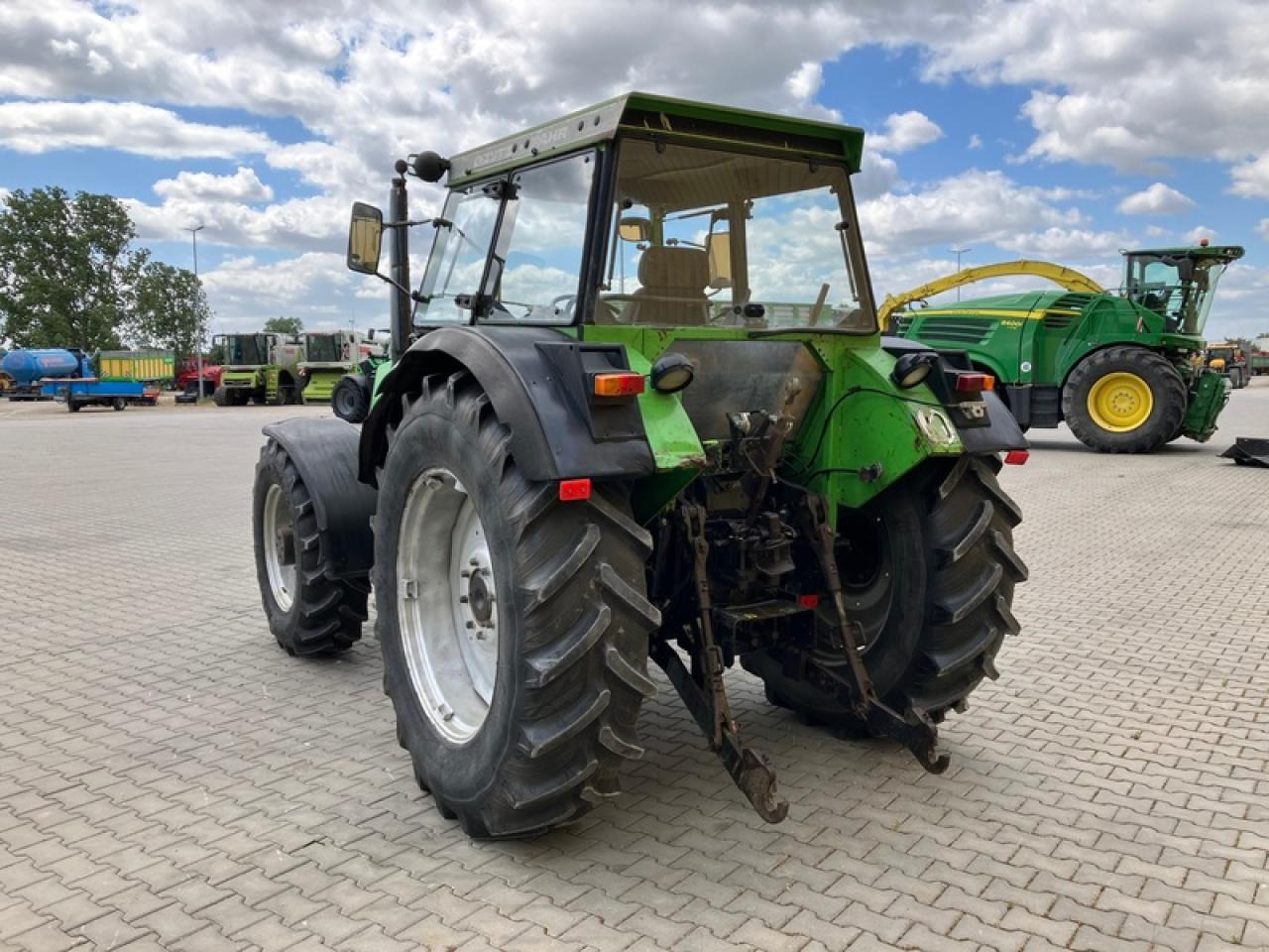 Deutz-Fahr DX 6.30 - Traktor: obrázek 3 Deutz-Fahr DX 6.30 - Traktor: obrázek 3