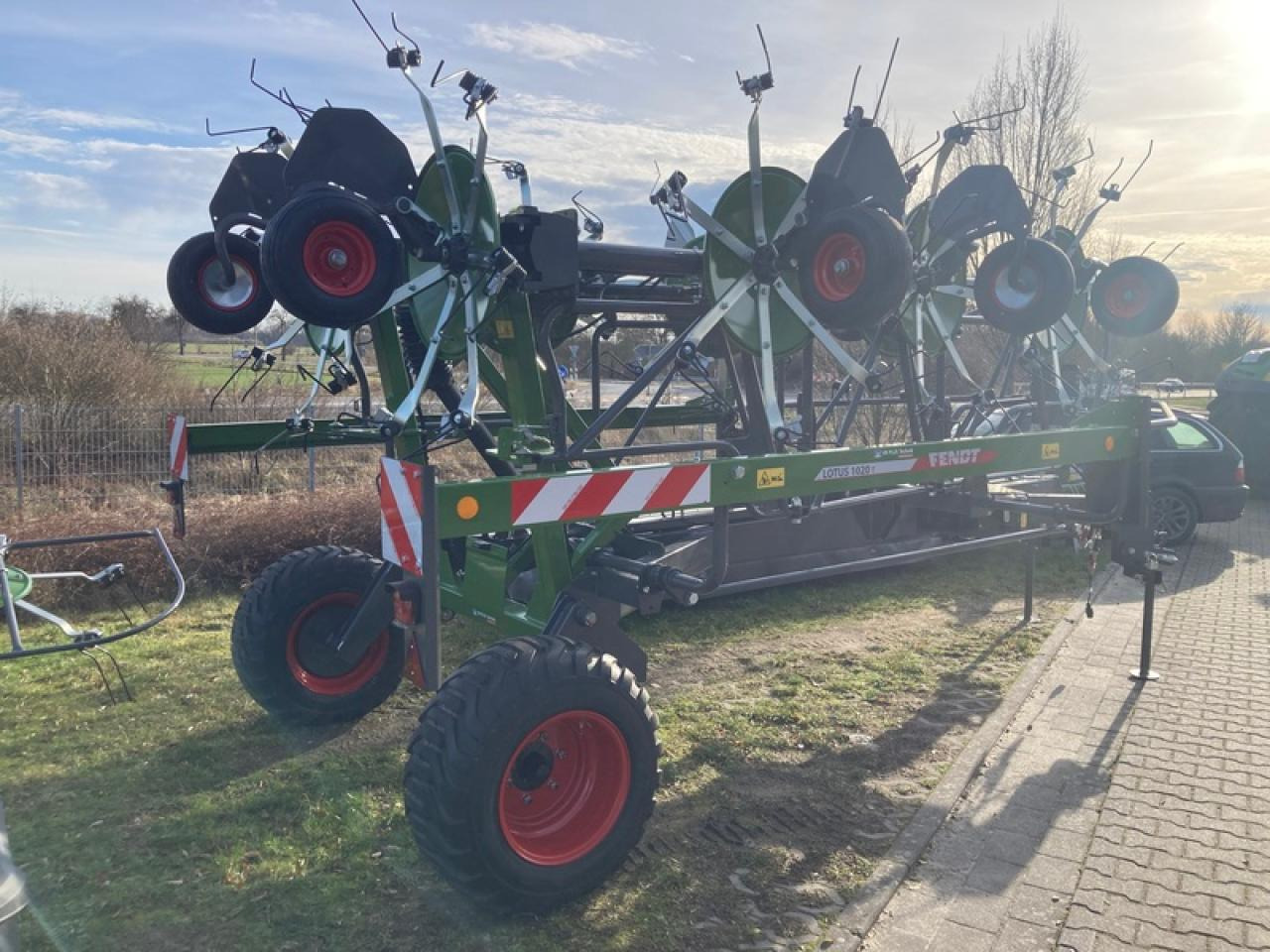 Fendt LOTUS 1020 T - Obraceč/ Shrnovač: obrázek 2 Fendt LOTUS 1020 T - Obraceč/ Shrnovač: obrázek 2