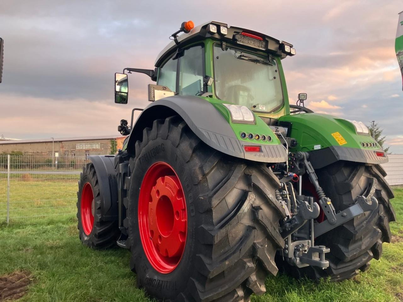 Fendt VARIO 1050 - Traktor: obrázek 4 Fendt VARIO 1050 - Traktor: obrázek 4