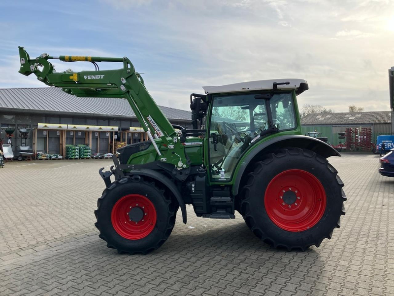 Fendt VARIO 211 - Traktor: obrázek 2 Fendt VARIO 211 - Traktor: obrázek 2