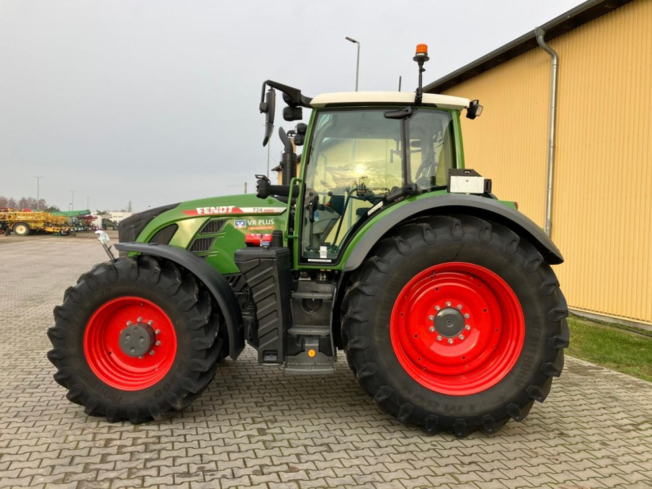 Fendt VARIO 724 GEN6 // RTK - Traktor: obrázek 2 Fendt VARIO 724 GEN6 // RTK - Traktor: obrázek 2