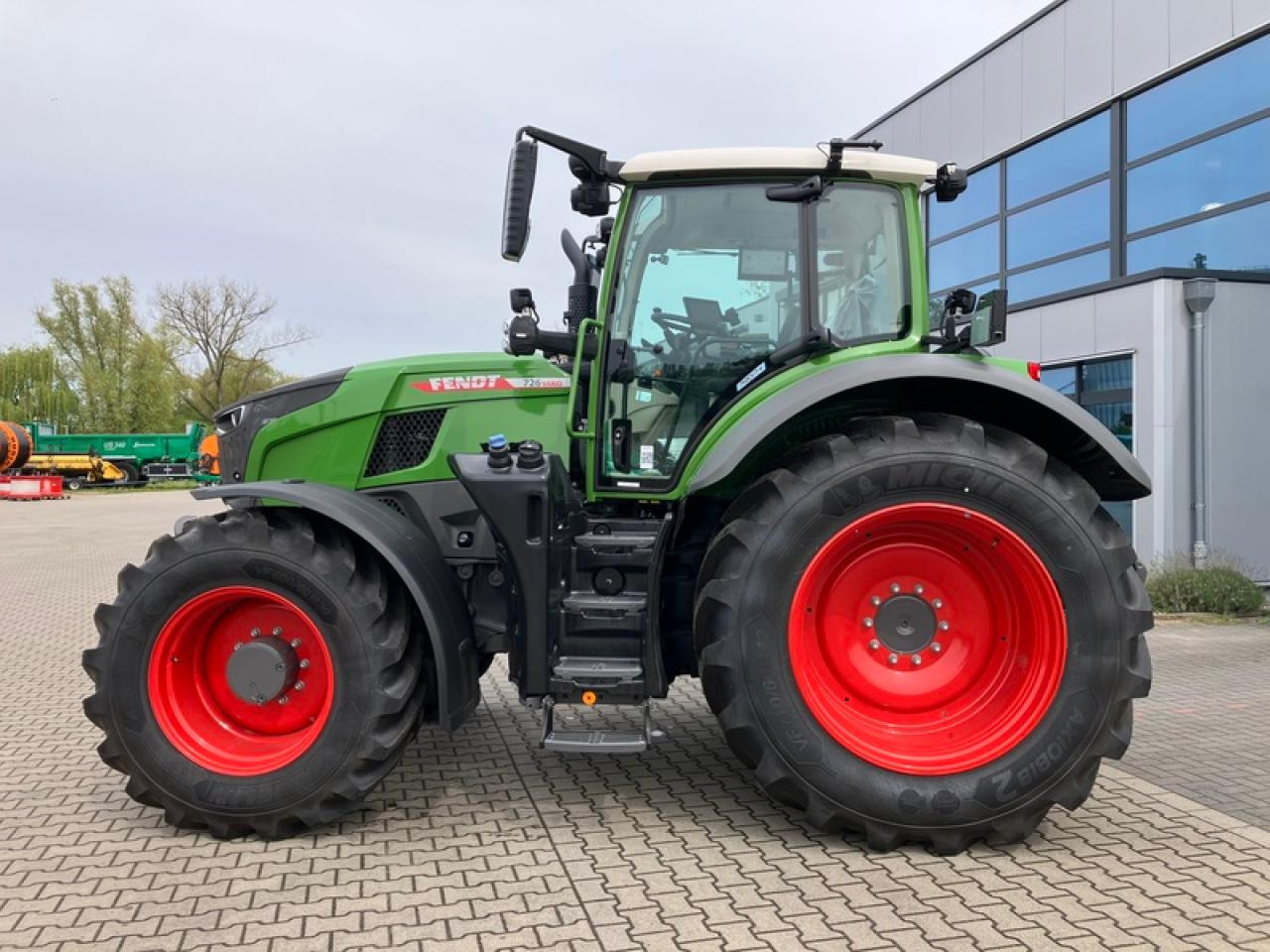 Fendt VARIO726 GEN 7 PROFI PLUS SET 2 - Traktor: obrázek 2 Fendt VARIO726 GEN 7 PROFI PLUS SET 2 - Traktor: obrázek 2