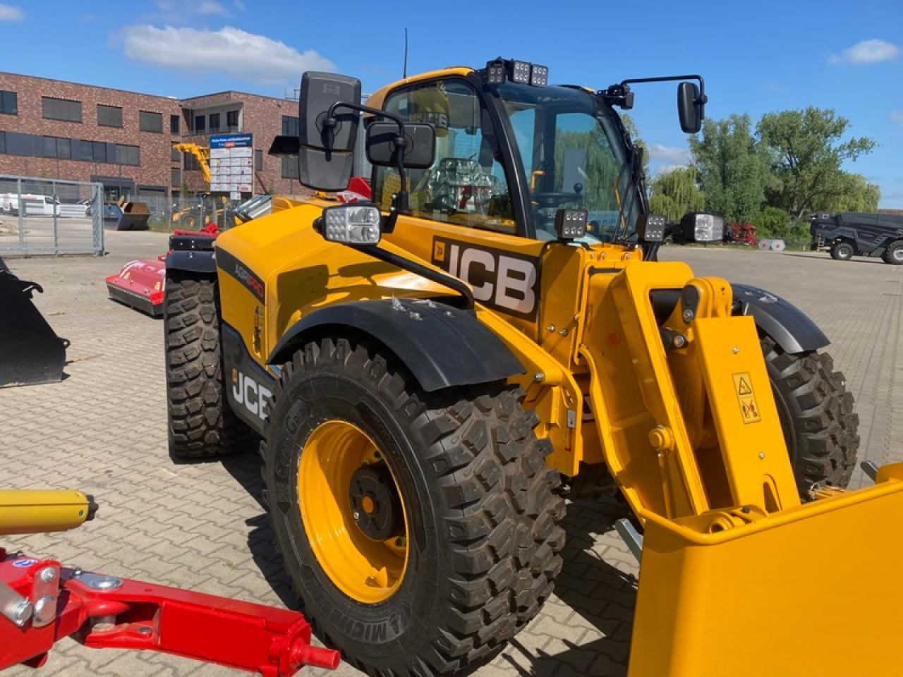 JCB 542-70 AGRI PROAKTION - Teleskopický manipulátor: obrázek 2 JCB 542-70 AGRI PROAKTION - Teleskopický manipulátor: obrázek 2