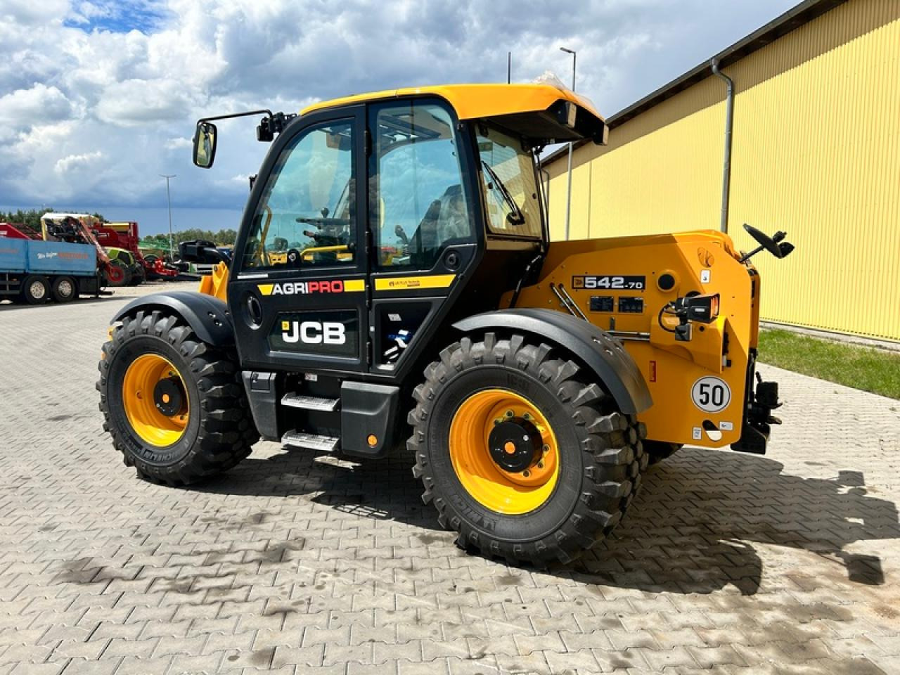 JCB 542-70 AGRI PROAKTION - Teleskopický manipulátor: obrázek 2 JCB 542-70 AGRI PROAKTION - Teleskopický manipulátor: obrázek 2