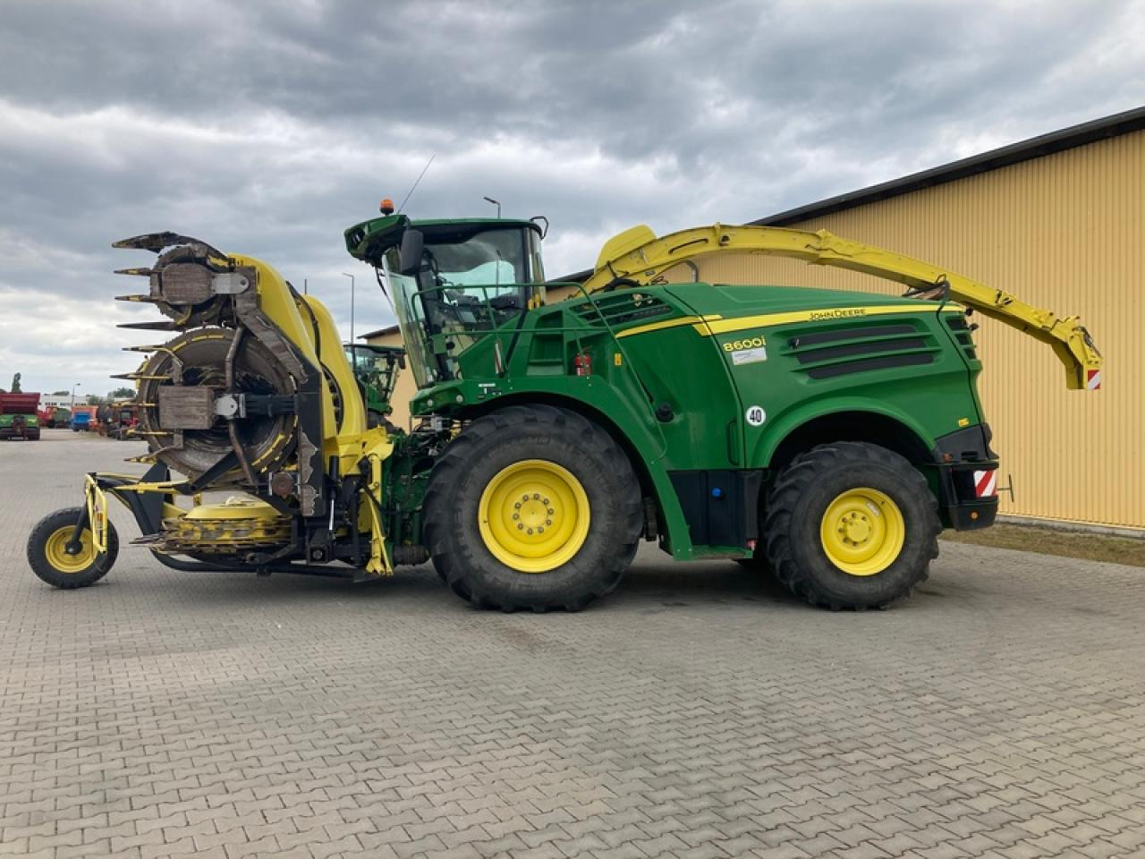 John Deere 8600 I - Sklízecí řezačka: obrázek 2 John Deere 8600 I - Sklízecí řezačka: obrázek 2