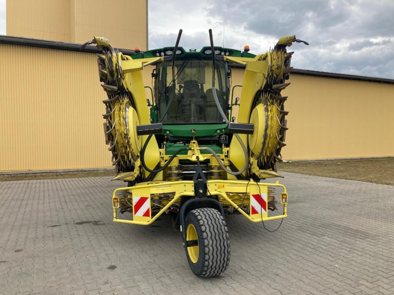 John Deere 8600 I - Sklízecí řezačka: obrázek 4 John Deere 8600 I - Sklízecí řezačka: obrázek 4