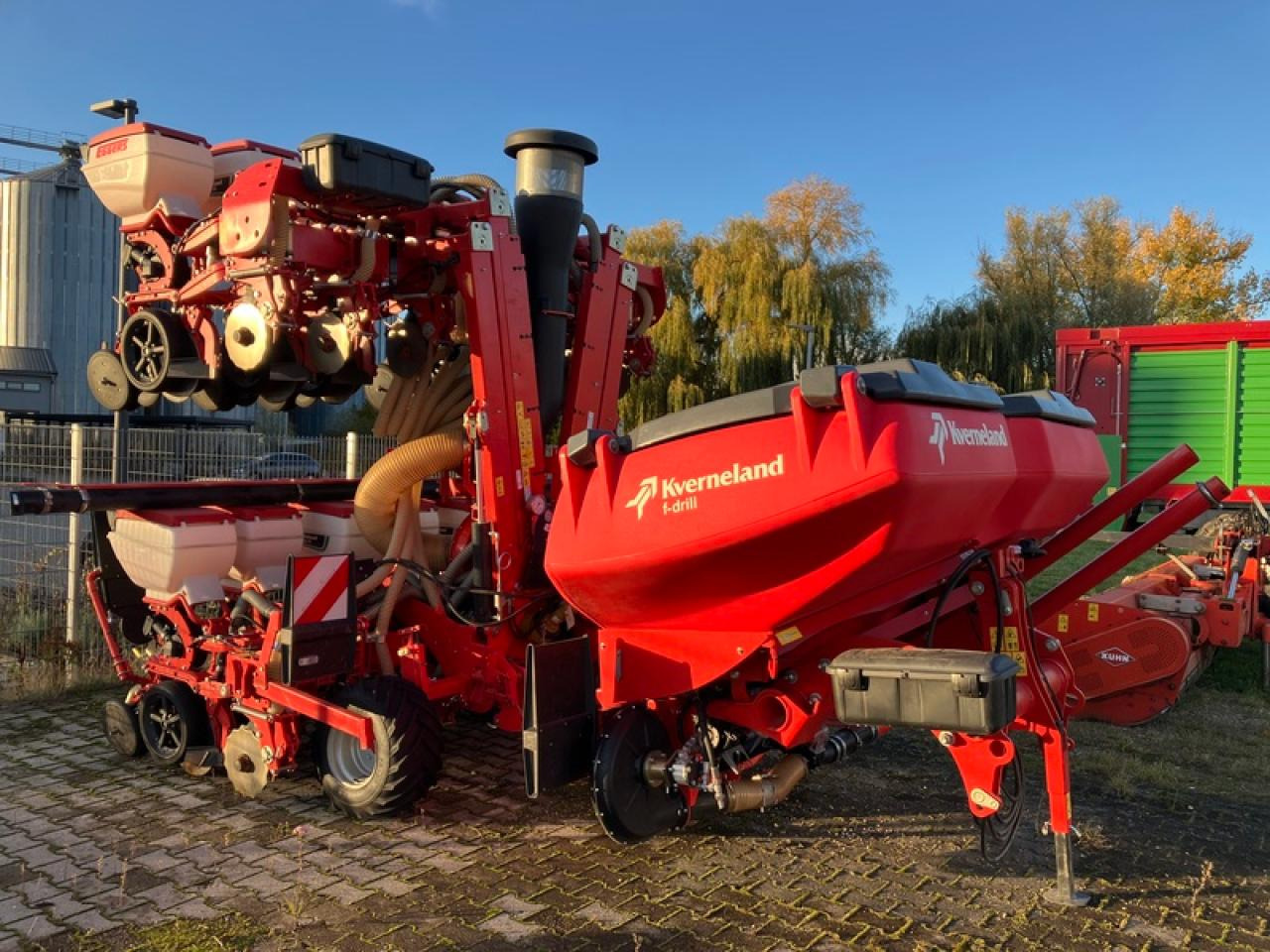 Kverneland OPTIMA 12 SX + FRONTTANK//GEOSEED - Přesný secí stroj: obrázek 2 Kverneland OPTIMA 12 SX + FRONTTANK//GEOSEED - Přesný secí stroj: obrázek 2