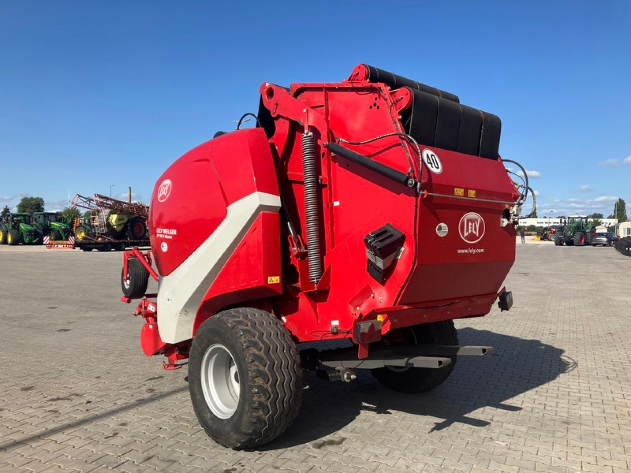 Lely RP 180V - Lis na válcové balíky: obrázek 2 Lely RP 180V - Lis na válcové balíky: obrázek 2