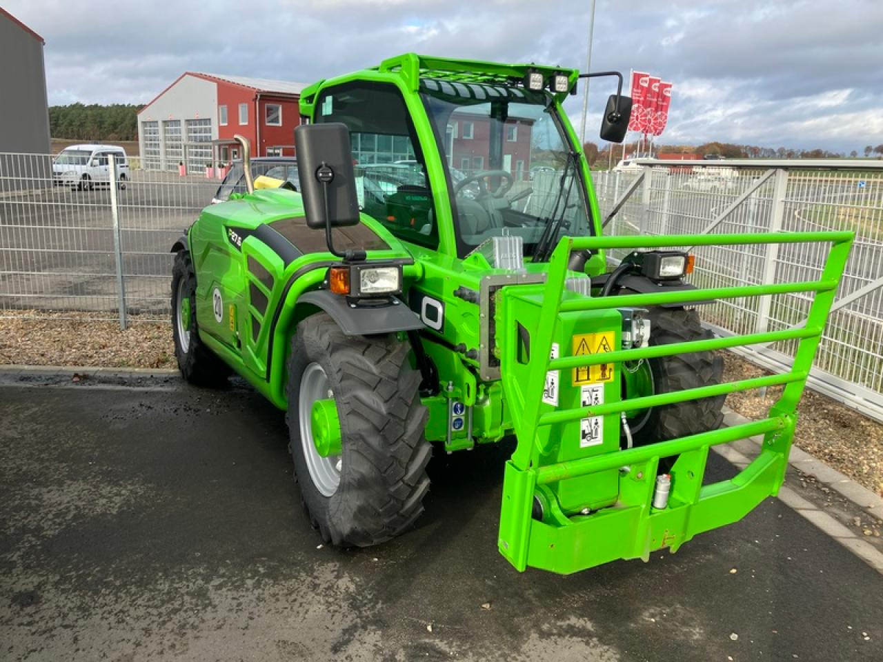 Merlo P27.6 PLUSAKTION - Teleskopický manipulátor: obrázek 1 Merlo P27.6 PLUSAKTION - Teleskopický manipulátor: obrázek 1