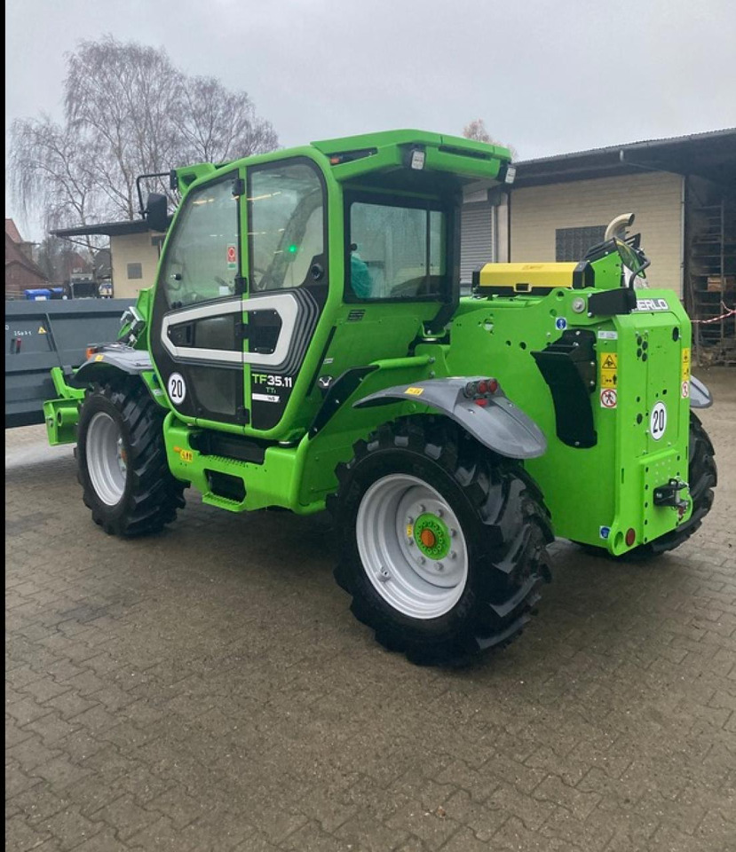 Merlo TF35.11TT - Teleskopický manipulátor: obrázek 4 Merlo TF35.11TT - Teleskopický manipulátor: obrázek 4