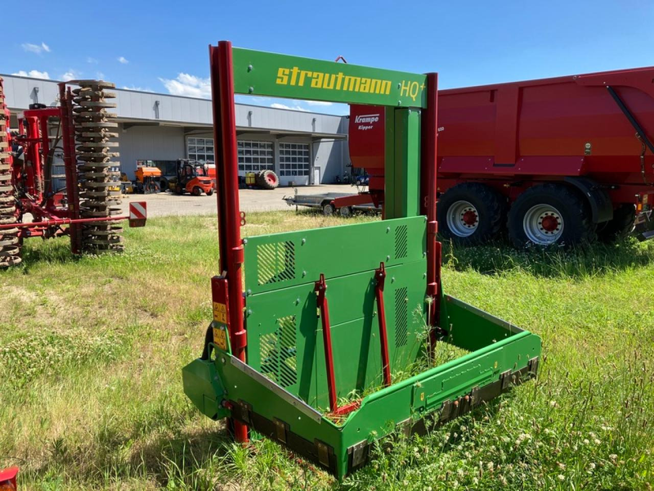 Strautmann SILOBLOCKSCHNEIDER HQ PLUS 2200 - Technika na siláž: obrázek 4 Strautmann SILOBLOCKSCHNEIDER HQ PLUS 2200 - Technika na siláž: obrázek 4
