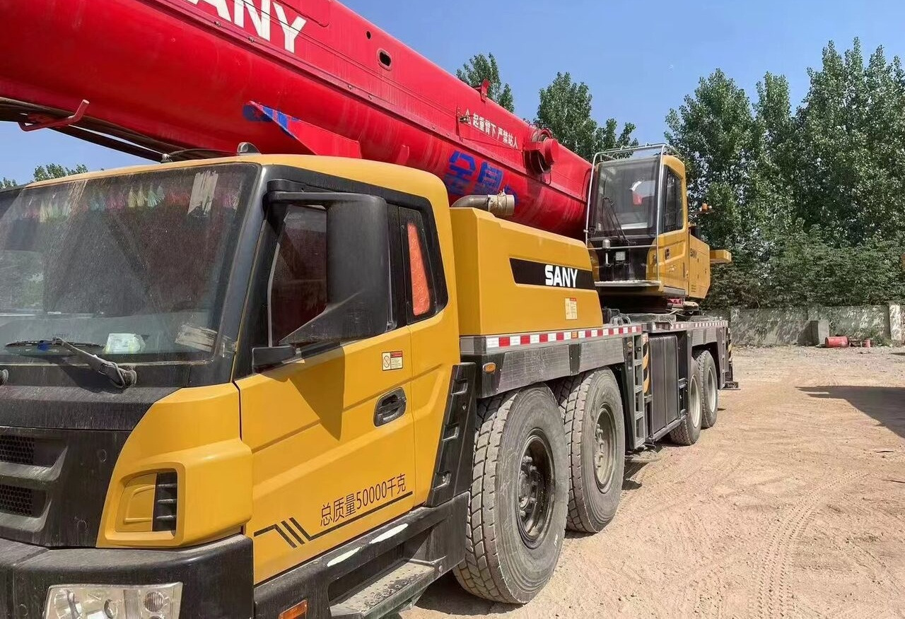 Sany STC1000 - Autojeřáb: obrázek 1 Sany STC1000 - Autojeřáb: obrázek 1