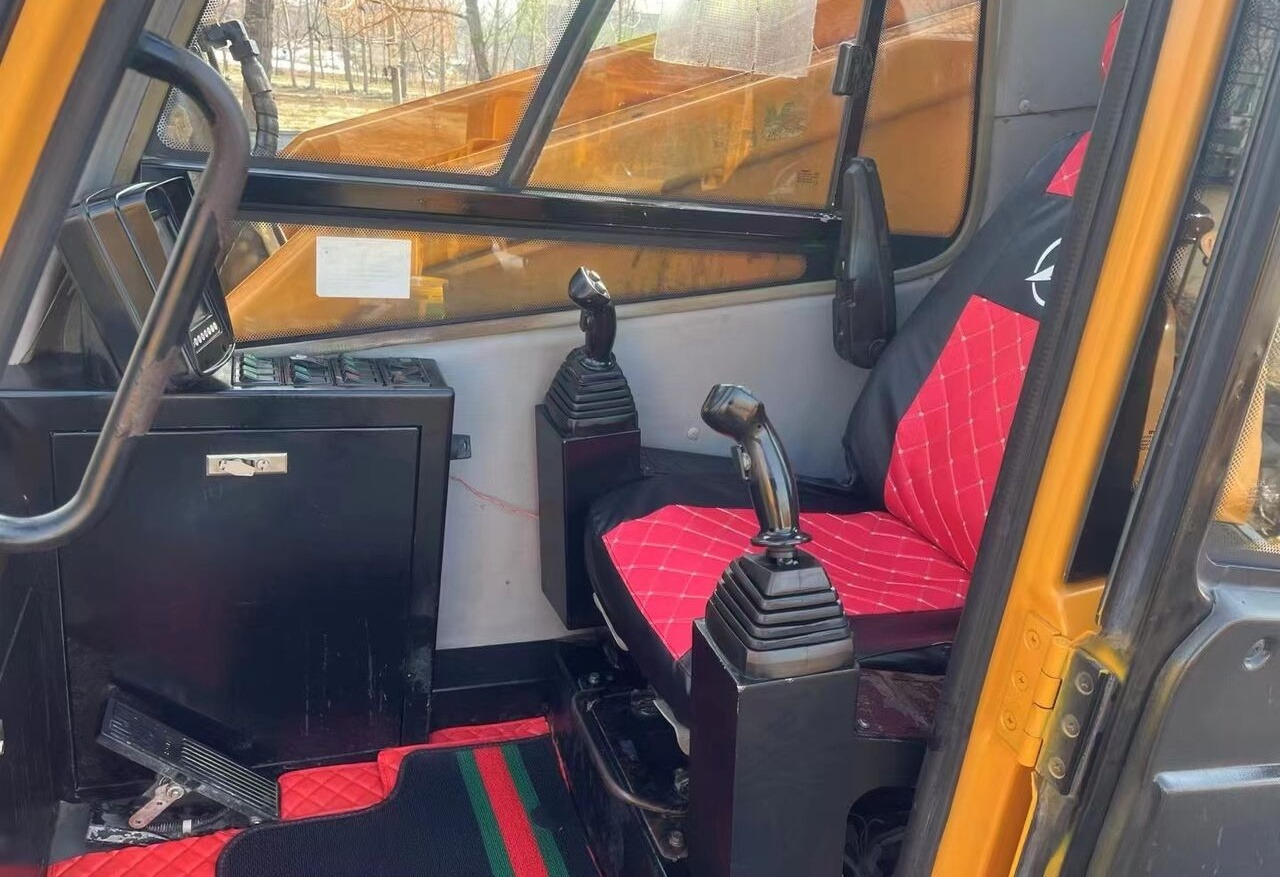 Sany STC1000 - Autojeřáb: obrázek 4 Sany STC1000 - Autojeřáb: obrázek 4
