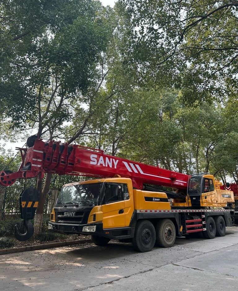 Sany STC250 STC500 STC800 25 50 80 100 truck crane for sale - Autojeřáb: obrázek 2 Sany STC250 STC500 STC800 25 50 80 100 truck crane for sale - Autojeřáb: obrázek 2