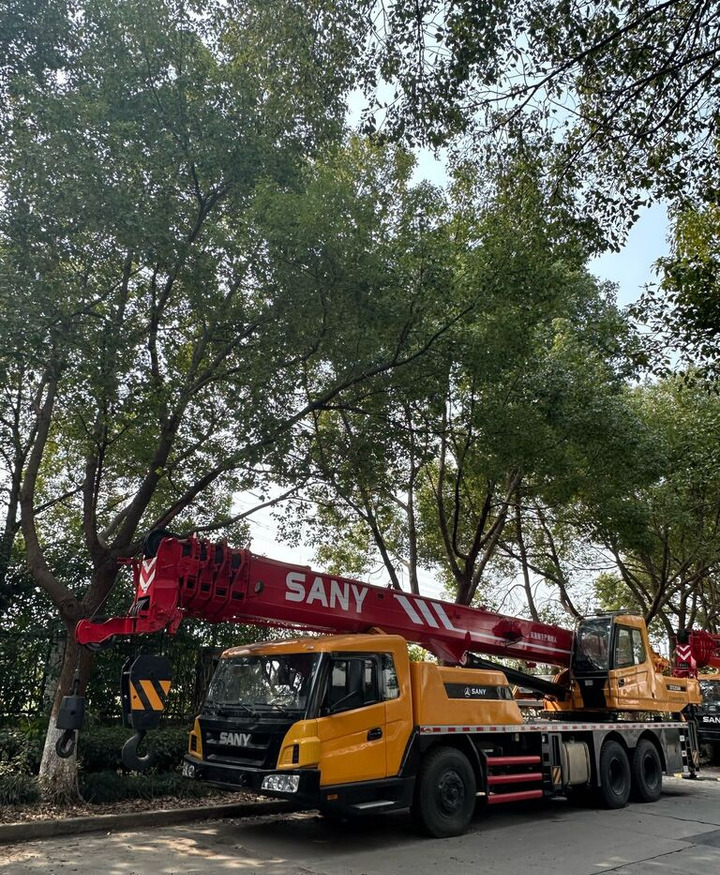 Sany STC250H STC250 STC500 China brand used truck crane for sale - Autojeřáb: obrázek 2 Sany STC250H STC250 STC500 China brand used truck crane for sale - Autojeřáb: obrázek 2