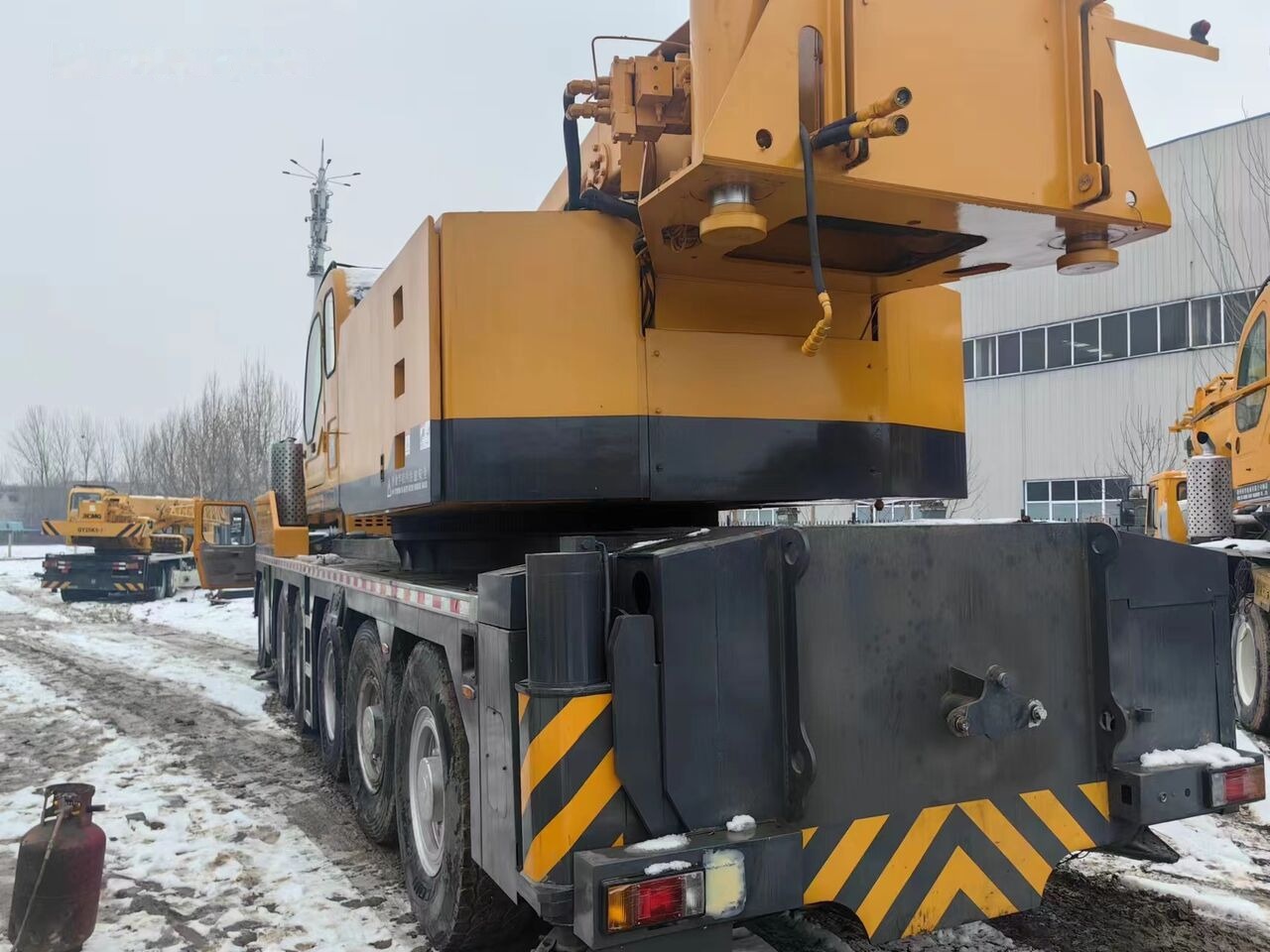 XCMG QAY200H 25t 35t 50t 55t 70t 80t 100t - Autojeřáb: obrázek 5 XCMG QAY200H 25t 35t 50t 55t 70t 80t 100t - Autojeřáb: obrázek 5