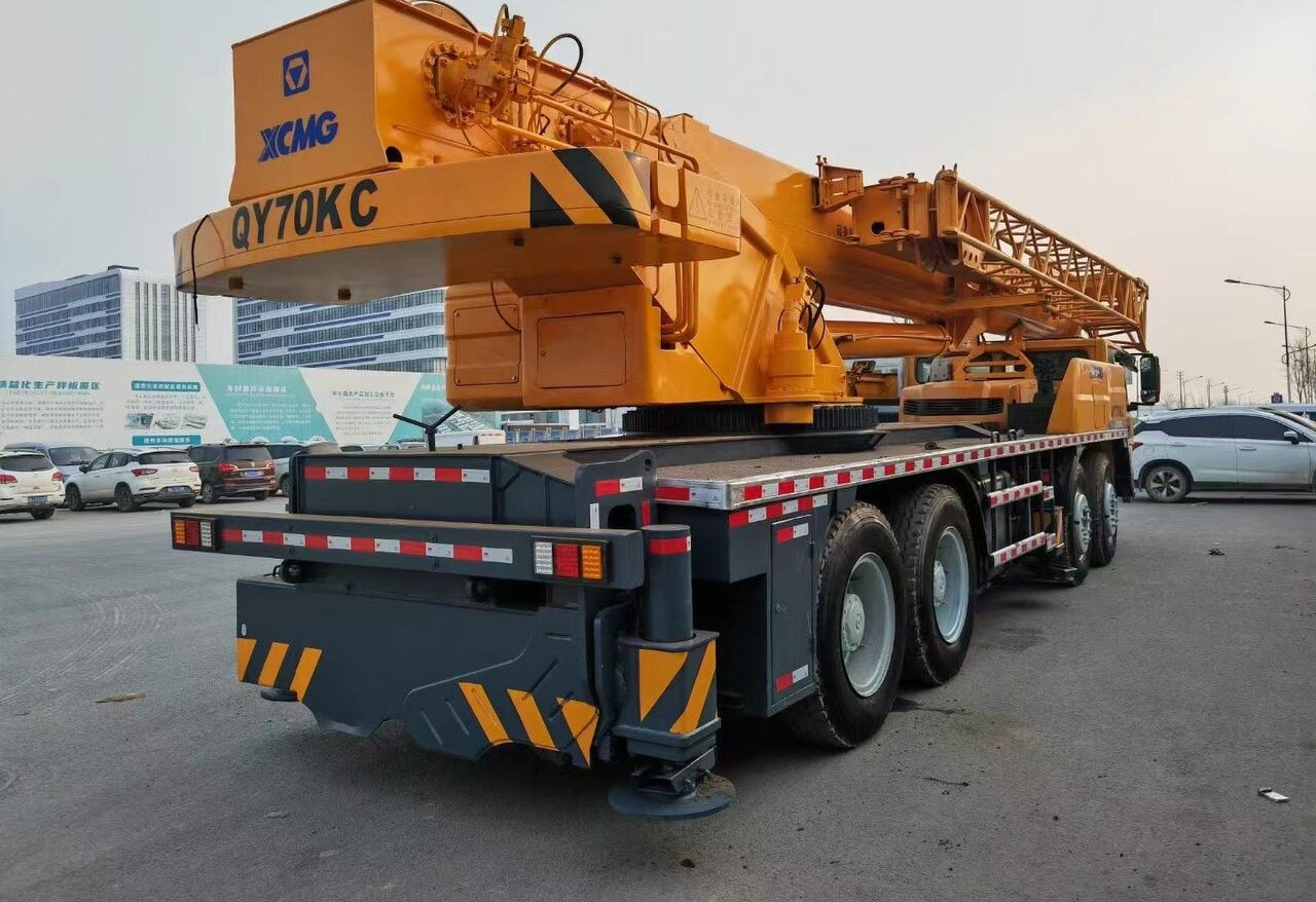 XCMG QY25K QY30K QY70K QY70KC truck crane - Autojeřáb: obrázek 2 XCMG QY25K QY30K QY70K QY70KC truck crane - Autojeřáb: obrázek 2