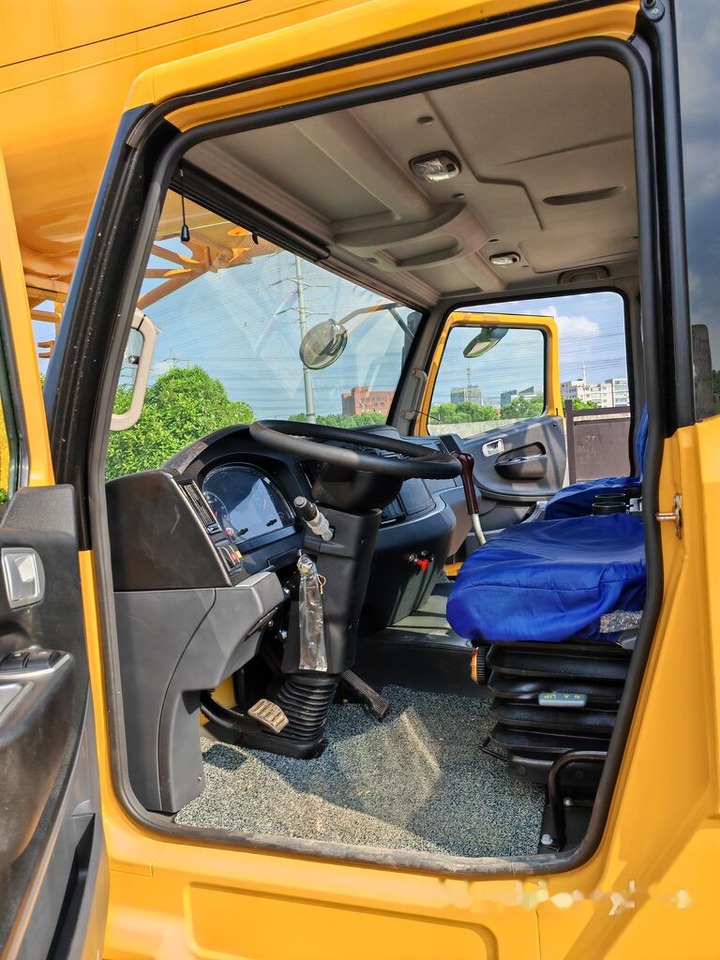 XCMG QY70KC - Autojeřáb: obrázek 3 XCMG QY70KC - Autojeřáb: obrázek 3