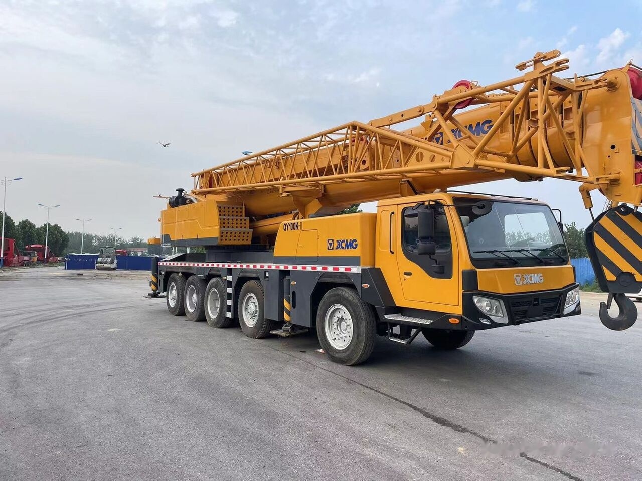 XCMG QY90K QY30K QY50K QY70K QAY200 truck crane - Autojeřáb: obrázek 2 XCMG QY90K QY30K QY50K QY70K QAY200 truck crane - Autojeřáb: obrázek 2