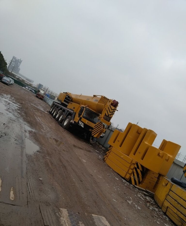 XCMG XCA260 XCA240 240T 260T 240ton 260ton - Autojeřáb: obrázek 3 XCMG XCA260 XCA240 240T 260T 240ton 260ton - Autojeřáb: obrázek 3