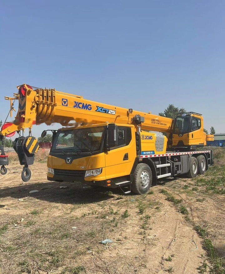 XCMG XCT25 50ton 70ton 90ton 100ton 130ton - Autojeřáb: obrázek 1 XCMG XCT25 50ton 70ton 90ton 100ton 130ton - Autojeřáb: obrázek 1