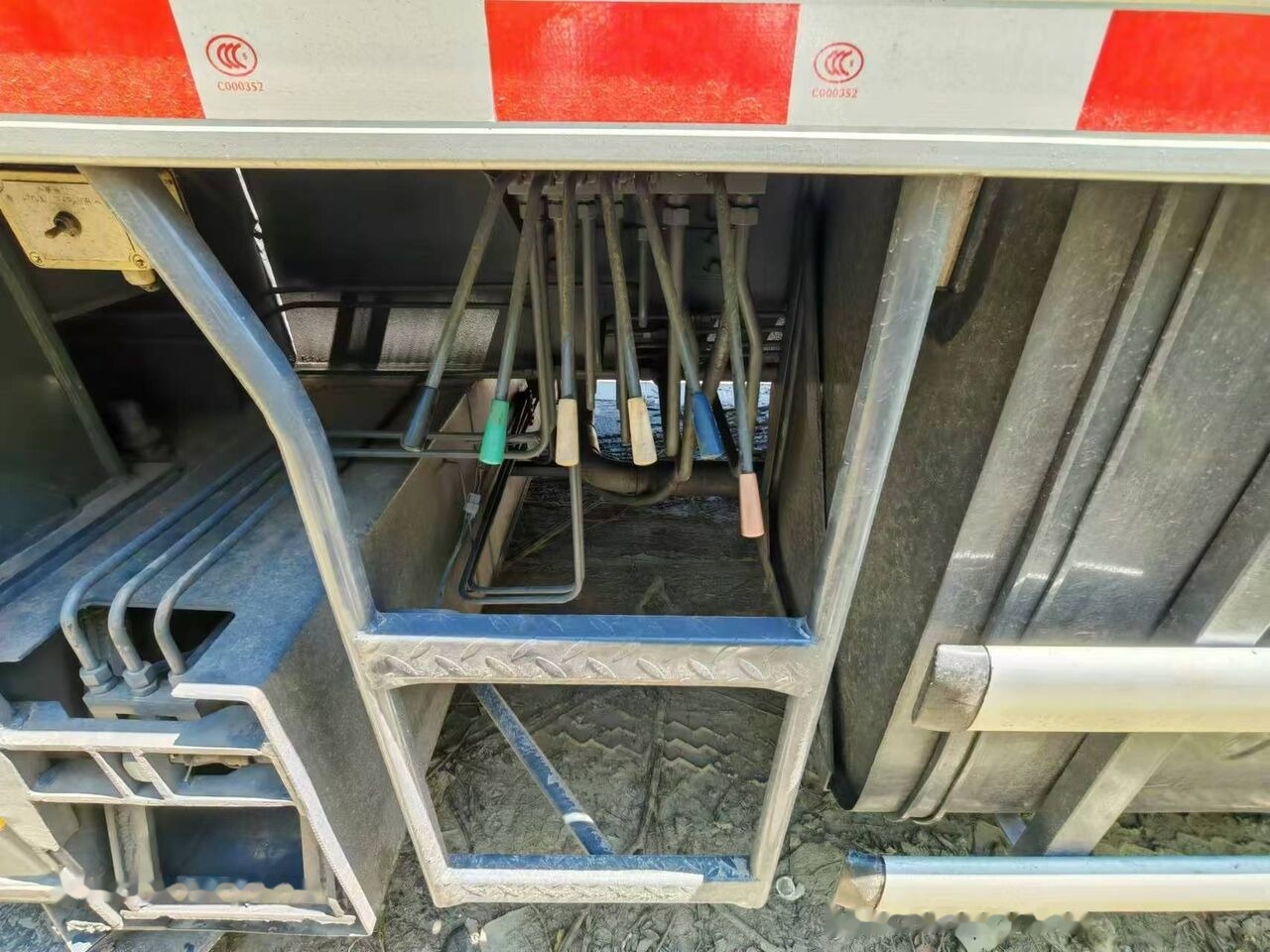 XCMG XCT50 XCT30 XCT35 QY50KC QY50K 50T 50ton 50 35 60 - Autojeřáb: obrázek 5 XCMG XCT50 XCT30 XCT35 QY50KC QY50K 50T 50ton 50 35 60 - Autojeřáb: obrázek 5