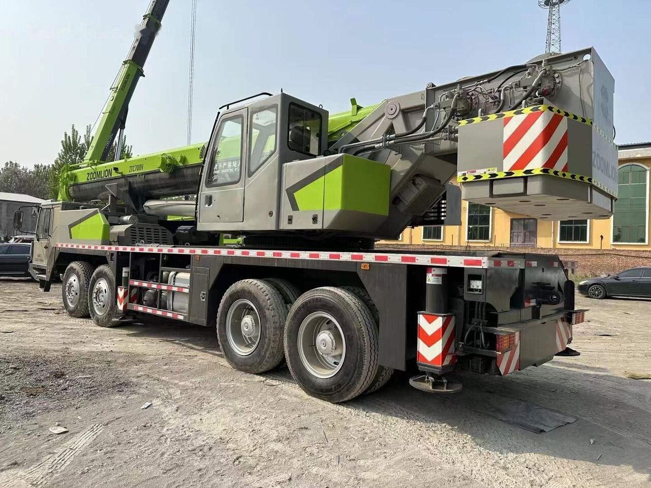 Zoomlion Used 70 Ton Zoomlion Mobile Truck Crane Chinese Brand Model ZTC7 - Autojeřáb: obrázek 4 Zoomlion Used 70 Ton Zoomlion Mobile Truck Crane Chinese Brand Model ZTC7 - Autojeřáb: obrázek 4
