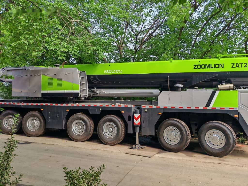Zoomlion ZTC2200V 220T 220ton - Autojeřáb: obrázek 5 Zoomlion ZTC2200V 220T 220ton - Autojeřáb: obrázek 5
