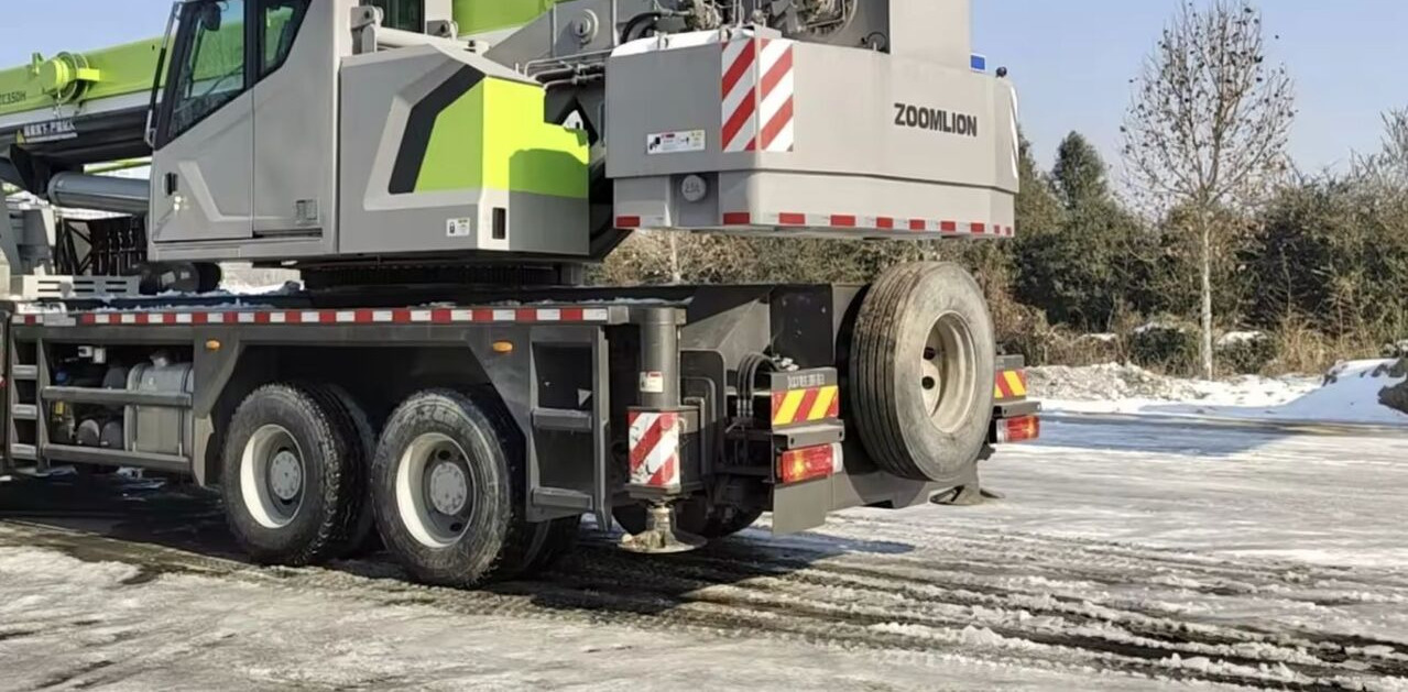 Zoomlion ZTC350 ZTC250 ZTC550 ZTC1000 - Autojeřáb: obrázek 5 Zoomlion ZTC350 ZTC250 ZTC550 ZTC1000 - Autojeřáb: obrázek 5