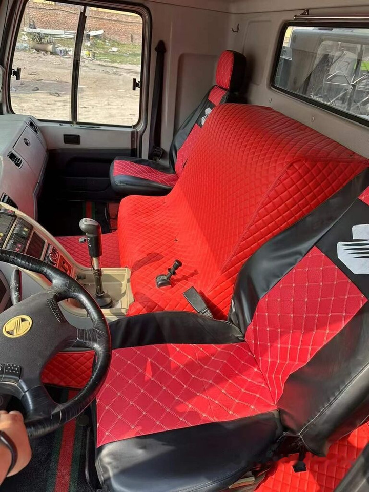 Zoomlion ZTC700V ZTC800V ZTC900V 50T 70T 80T 100T - Autojeřáb: obrázek 4 Zoomlion ZTC700V ZTC800V ZTC900V 50T 70T 80T 100T - Autojeřáb: obrázek 4