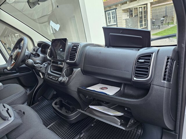 Dodávka valník, Dodávka s dvojitou kabinou FIAT Ducato 140 DOKA Pritsche 2,9 Navi 10' v.Cockpit: obrázek 19