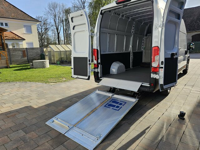 Nový Furgon FIAT Ducato 35 MAXI L5H3 L4H3 180 LBW BÄR VanLift: obrázek 38