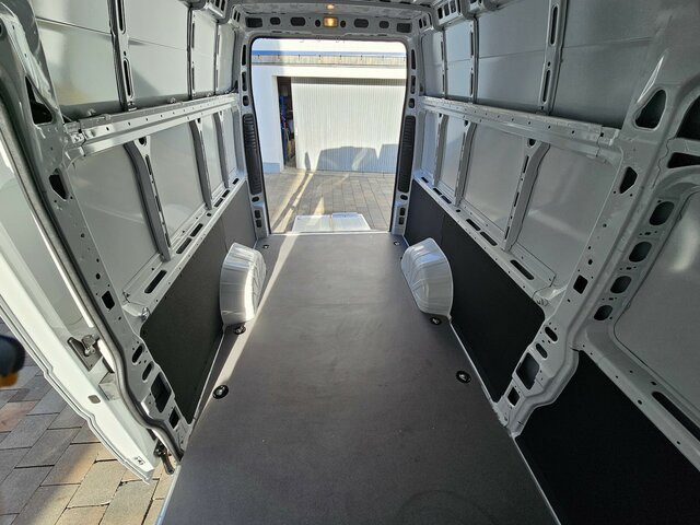 Nový Furgon FIAT Ducato 35 MAXI L5H3 L4H3 180 LBW BÄR VanLift: obrázek 29