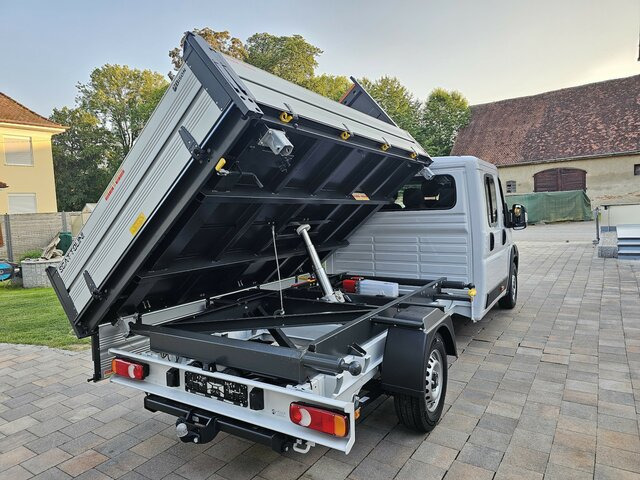 FIAT Ducato MAXI Serie 9.2 2025 DOKA 3-Seitenkiipper - Nákladní auto: obrázek 2 FIAT Ducato MAXI Serie 9.2 2025 DOKA 3-Seitenkiipper - Nákladní auto: obrázek 2