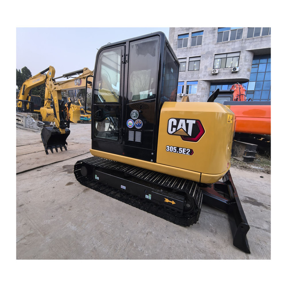 CAT 305.5E2 Excavator - Pásové rýpadlo: obrázek 3 CAT 305.5E2 Excavator - Pásové rýpadlo: obrázek 3