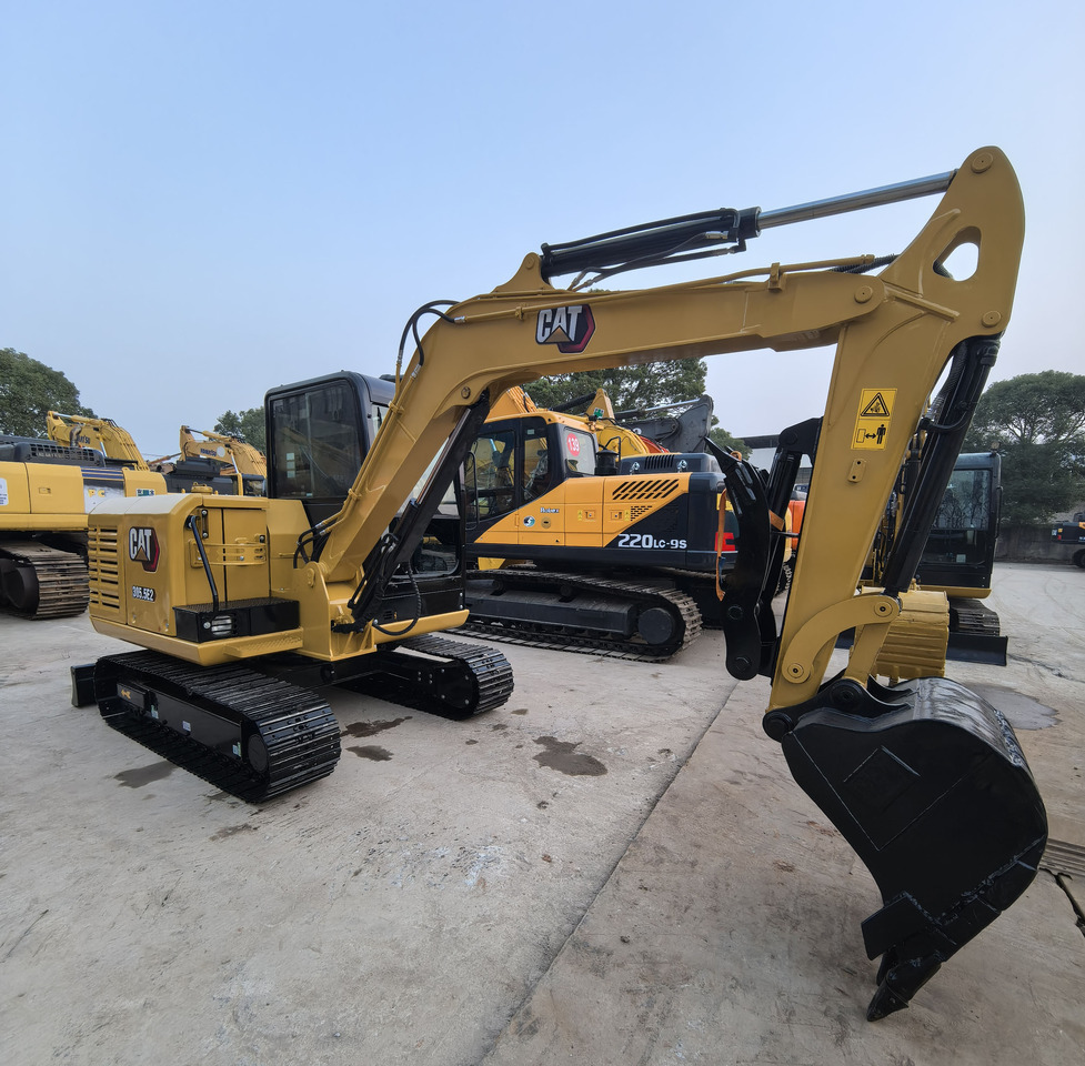 CAT 305.5E2 Excavator - Mini rýpadlo: obrázek 2 CAT 305.5E2 Excavator - Mini rýpadlo: obrázek 2